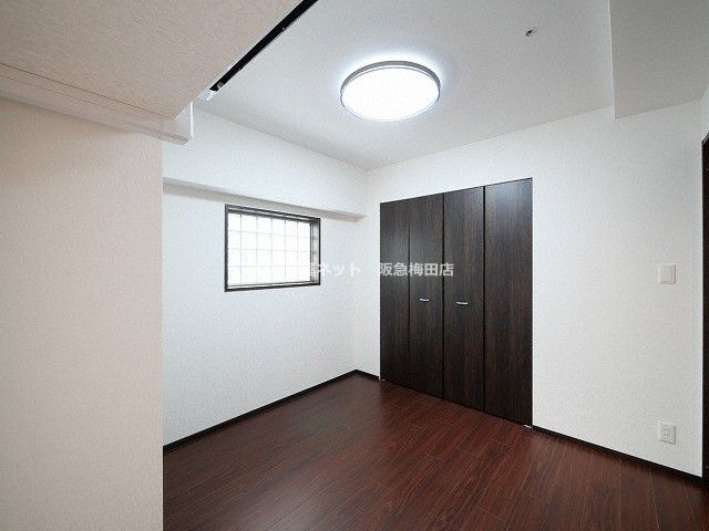 ベッドルーム