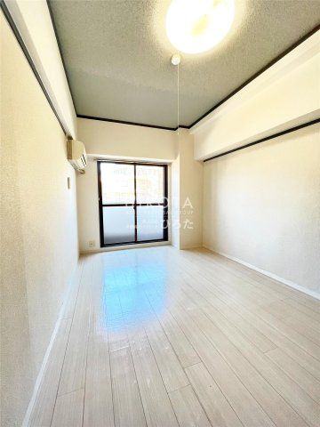貴船小学校(320m)