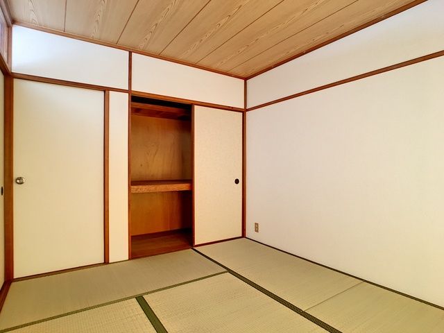 ベッドルーム