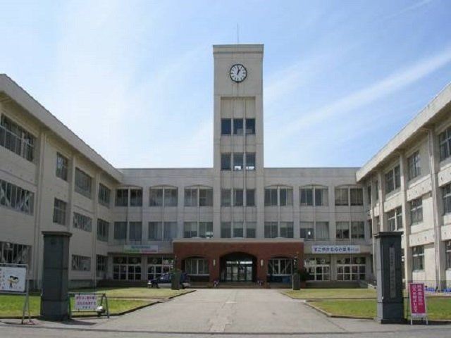 津沢小学校まで500m
