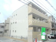 アン・リラの外観画像