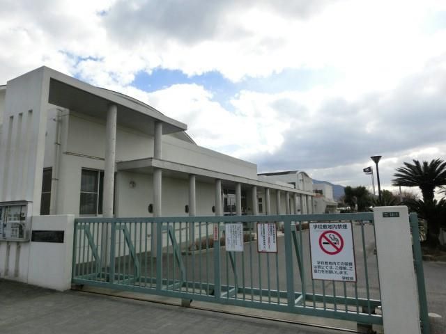 大原小学校(560m)