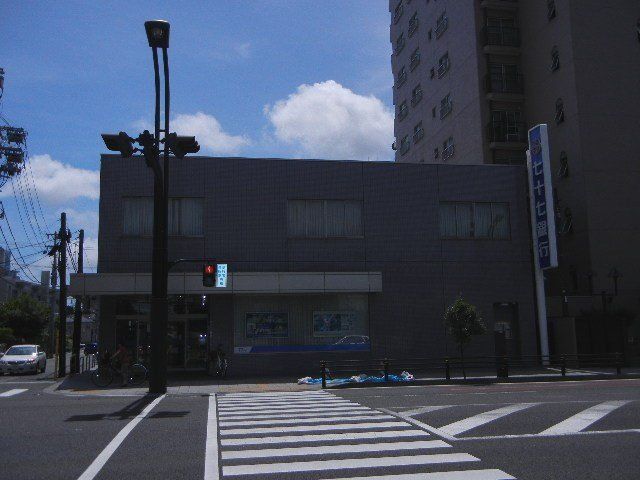 近くに施設あり