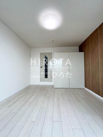 MrMax 本城店(650m)