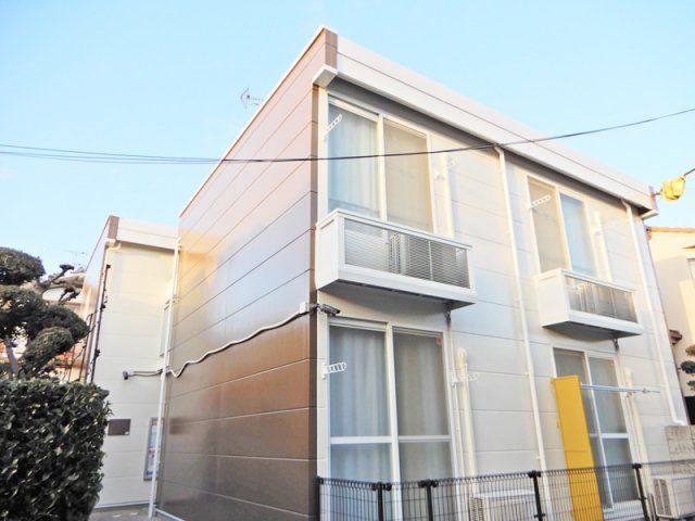 レオパレス上野西宏和の外観画像