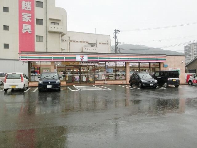 セブンイレブン水巻頃末北4丁目店(680m)