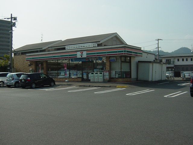 近くに施設あり