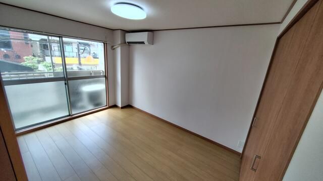ベッドルーム