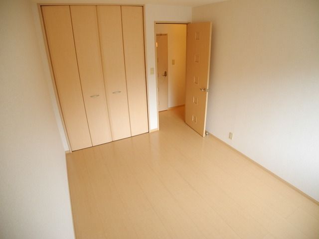 ベッドルーム
