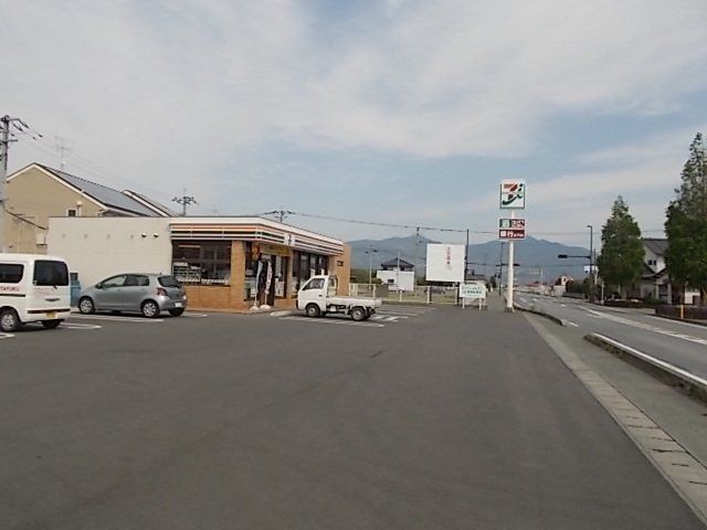 セブンイレブン横島下平店まで420m