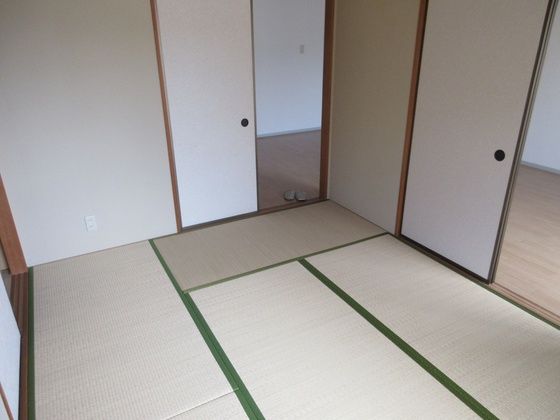 ベッドルーム