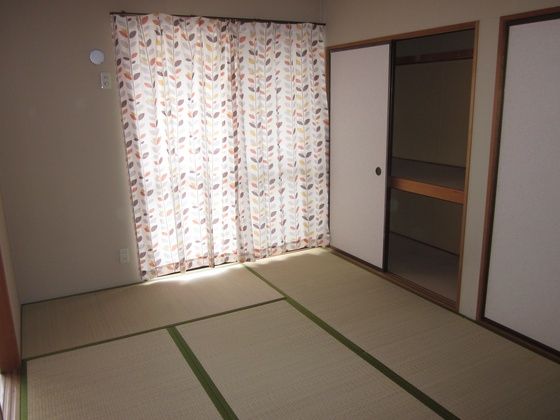ベッドルーム