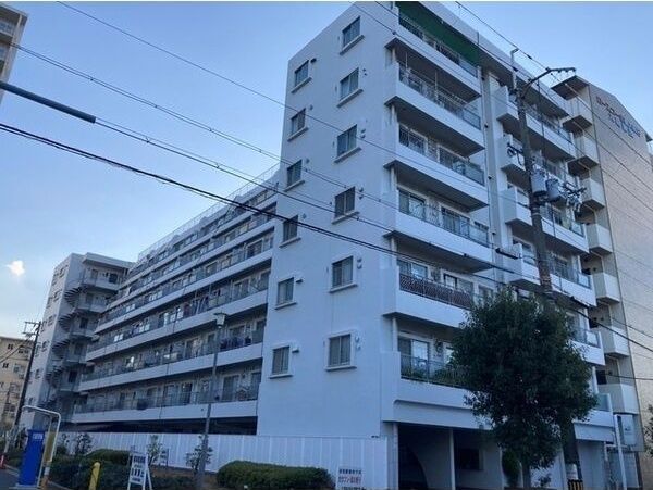 メゾン新大阪の外観画像