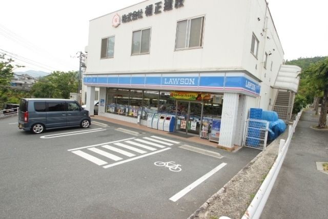 近くに施設あり