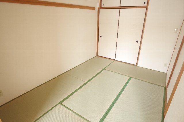 ベッドルーム