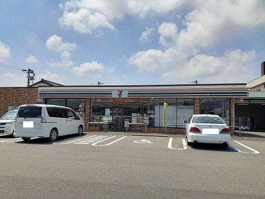 セブンイレブン門川上町６丁目店まで750m