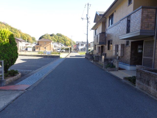 近くに施設あり