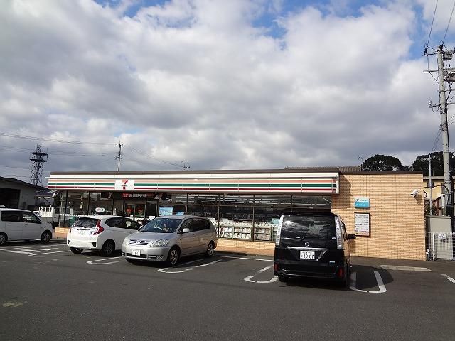 セブン‐イレブン／八幡楠橋南１丁目店(343m)