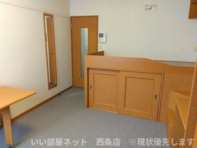 ベッドルーム