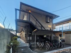 アルト・プエンテの外観画像