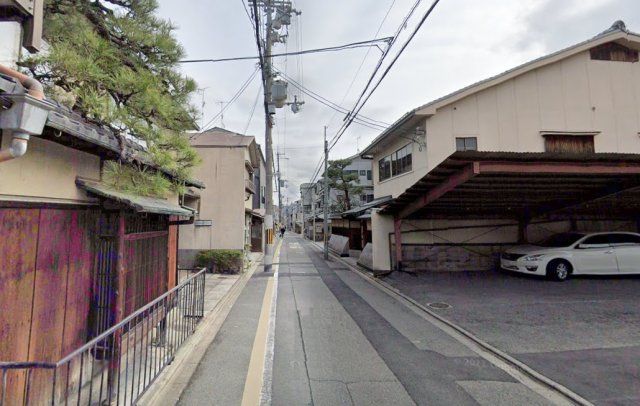 近くに施設あり