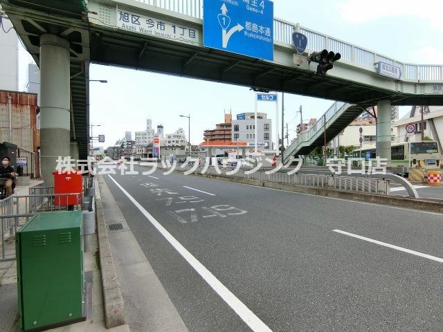 近くに施設あり