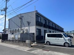 レオパレスダンダンめぐみの外観画像