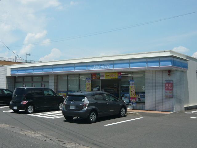 ローソン鹿屋西原４丁目店まで700m