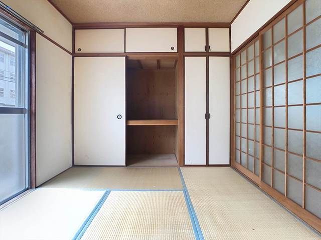 ベッドルーム