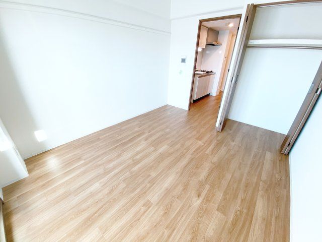 ベッドルーム