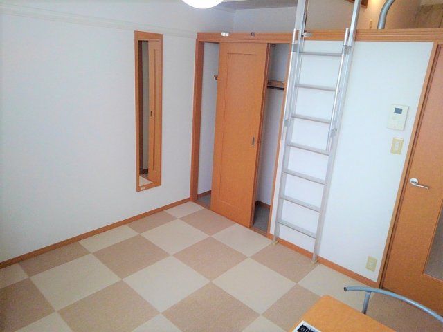 ベッドルーム