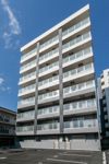 リバレイン江坂の外観