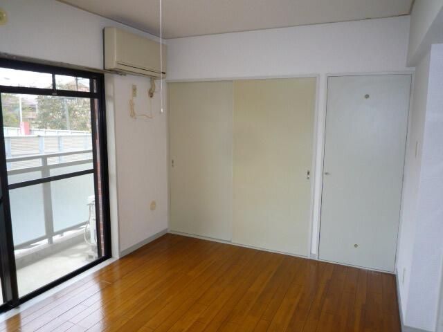ベッドルーム