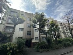 烏山北住宅26号棟の外観画像