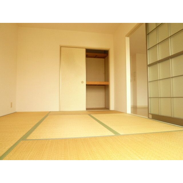 ベッドルーム