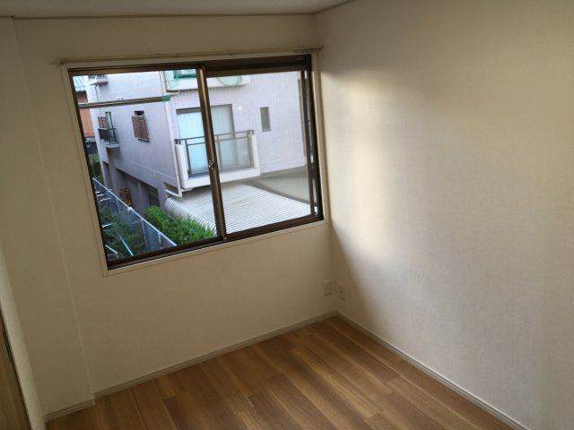 ベッドルーム