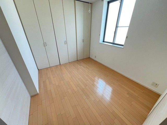 ベッドルーム