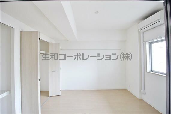 ベッドルーム