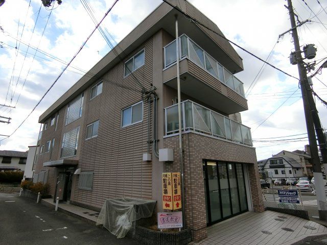 シャトーMOⅢの外観画像