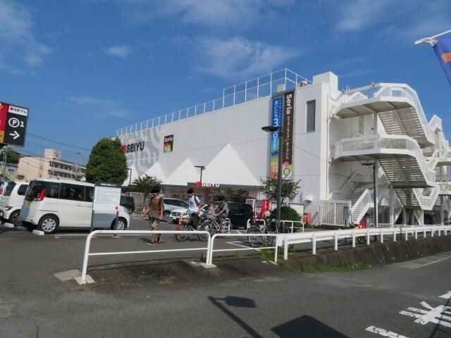 近くに施設あり
