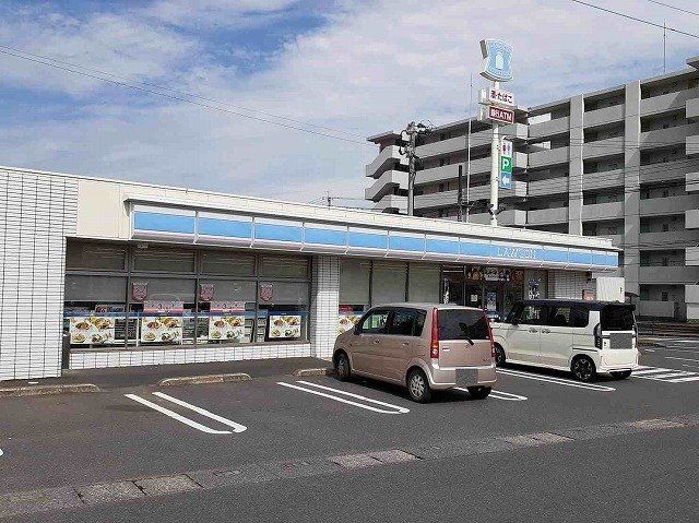 ローソン鹿屋西原4丁目店まで700m