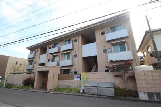 フレヴェールの外観画像