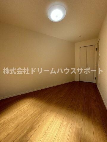 ベッドルーム
