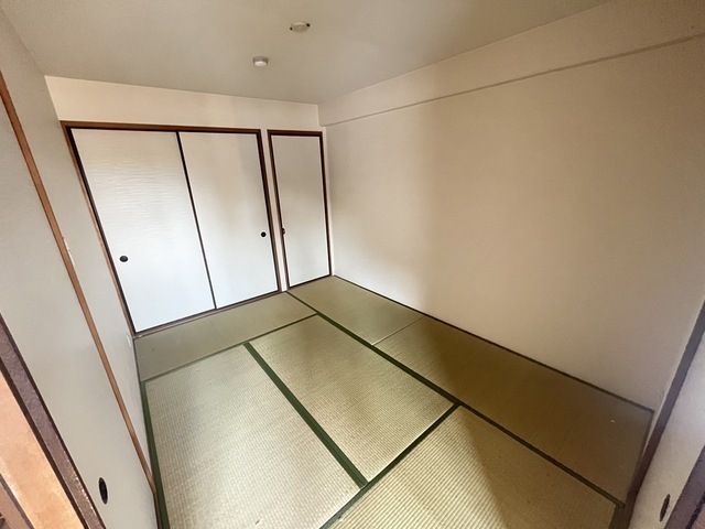 ベッドルーム