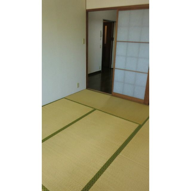 ベッドルーム
