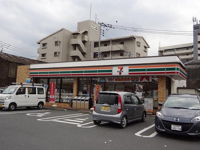 セブン‐イレブン/八幡紅梅1丁目店(189m)