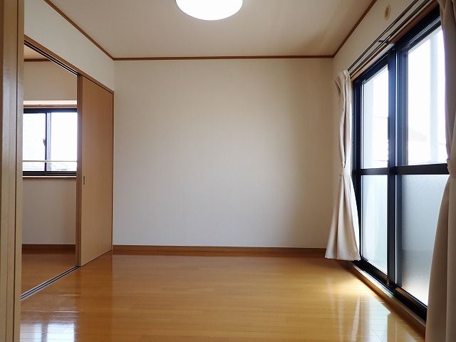 ベッドルーム