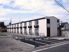 レオパレスレーブメルベーユの外観画像