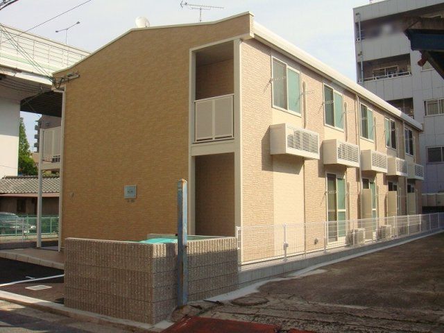 レオパレス安里の外観画像