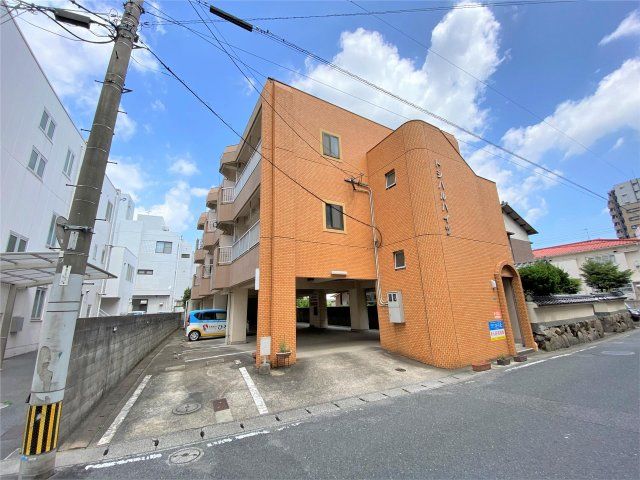 トシハルハイツの外観画像